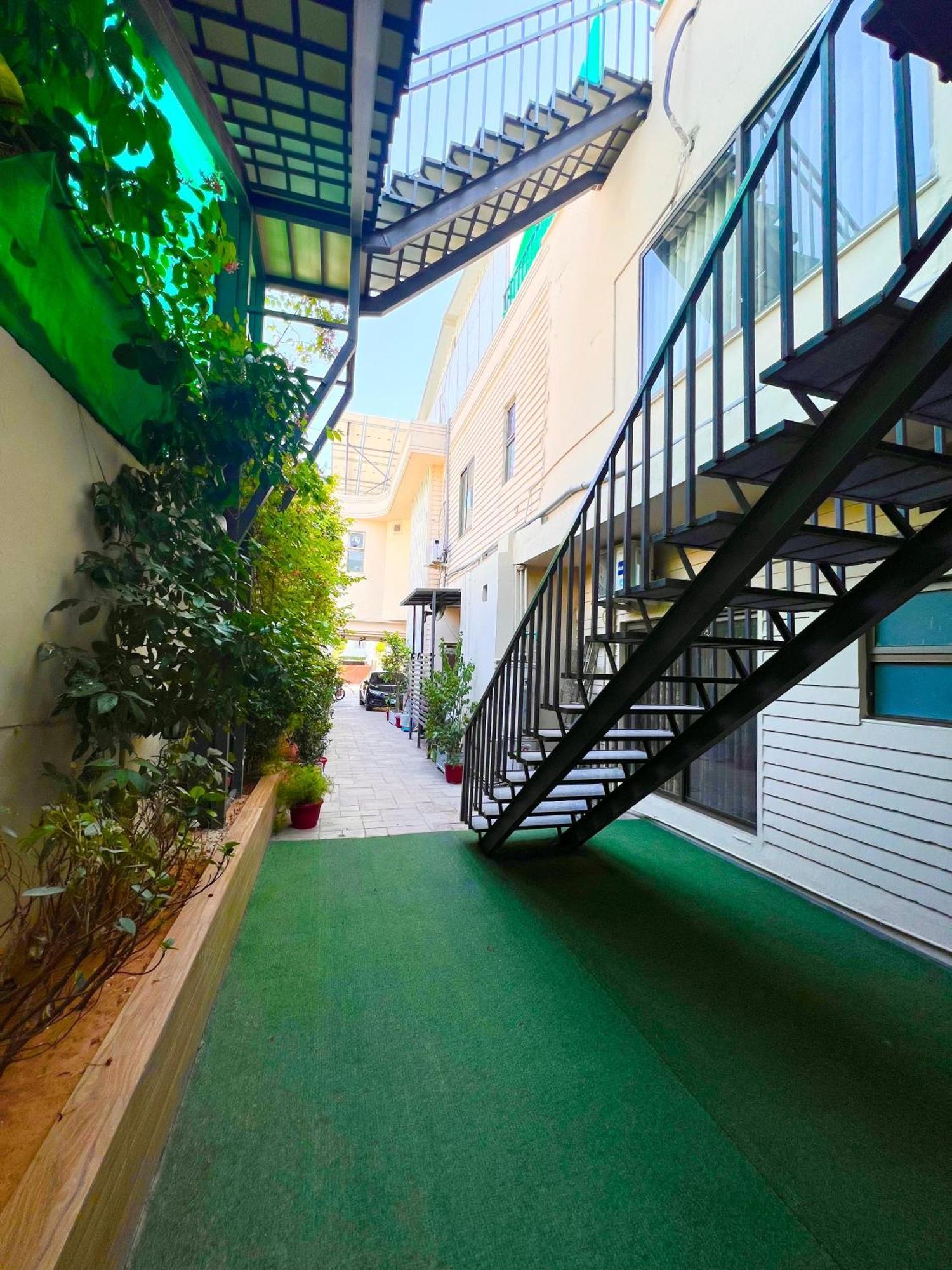 Shelton Guest House Islamabad Ngoại thất bức ảnh