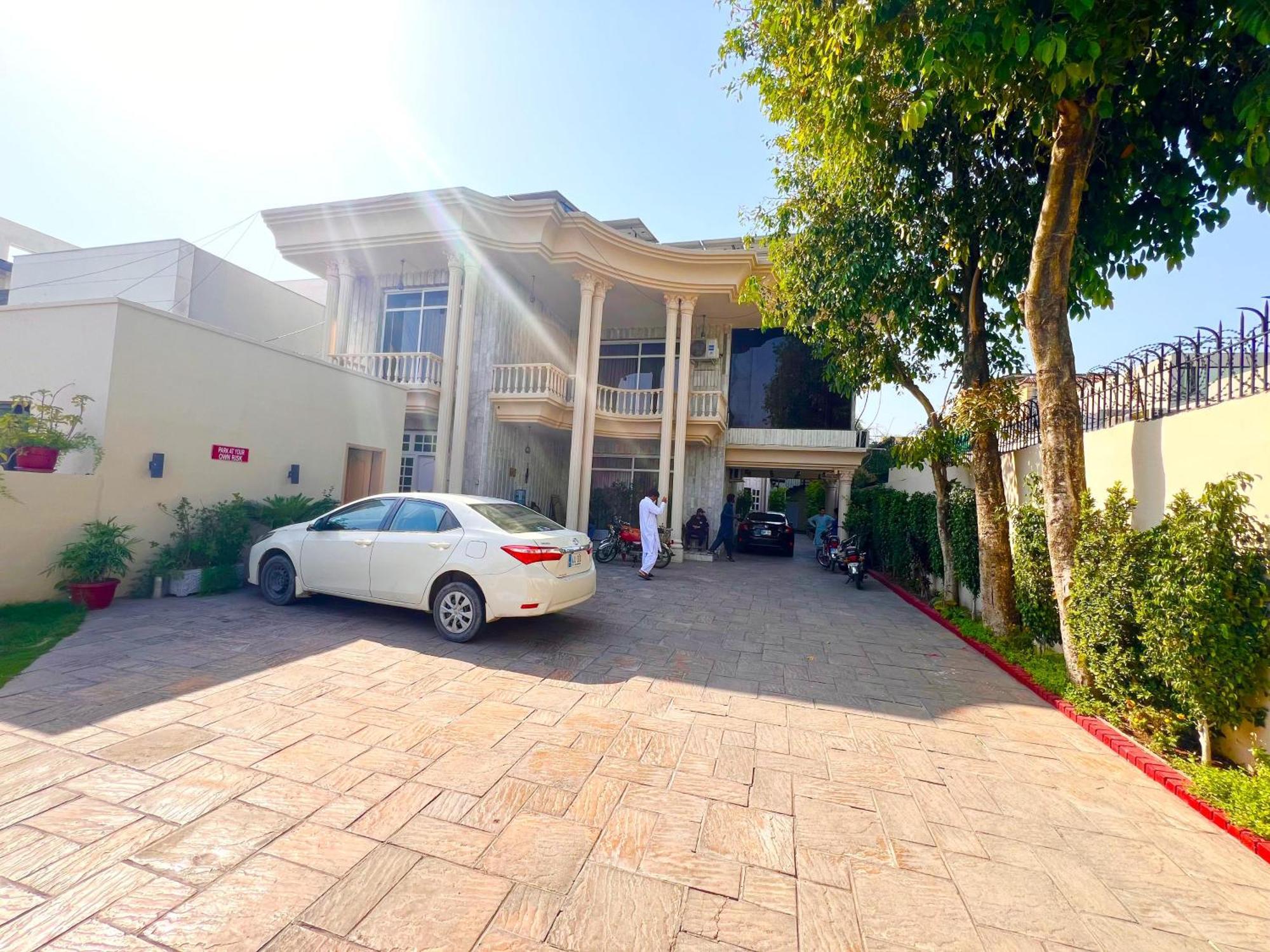 Shelton Guest House Islamabad Ngoại thất bức ảnh