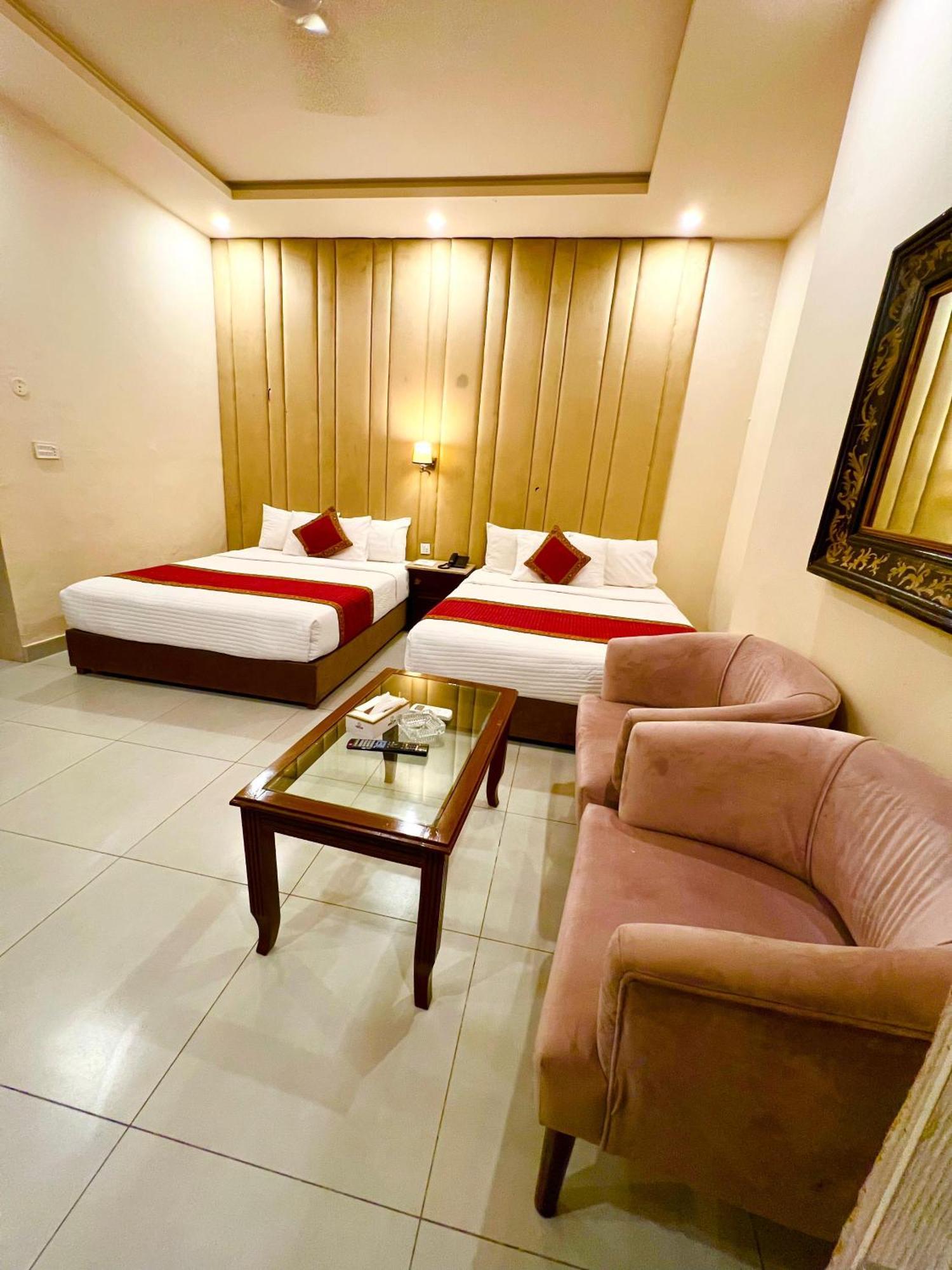 Shelton Guest House Islamabad Ngoại thất bức ảnh